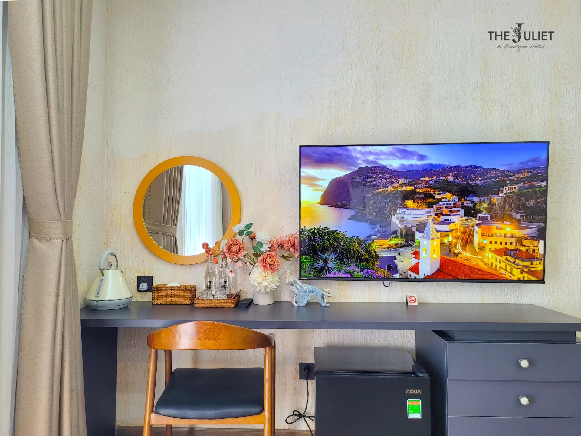 V201 - DELUXE - HƯỚNG BIỂN