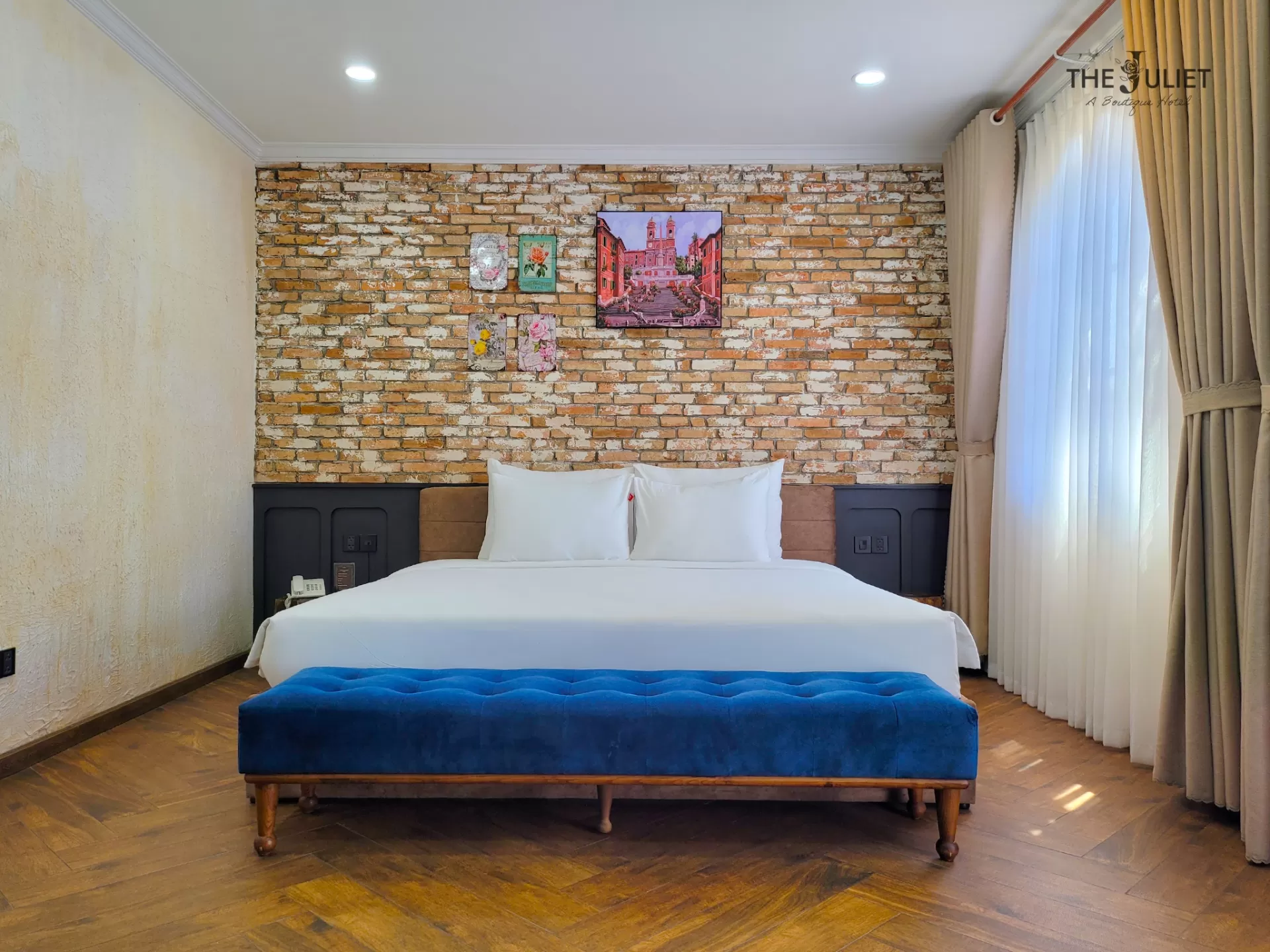 V201 - DELUXE - HƯỚNG BIỂN