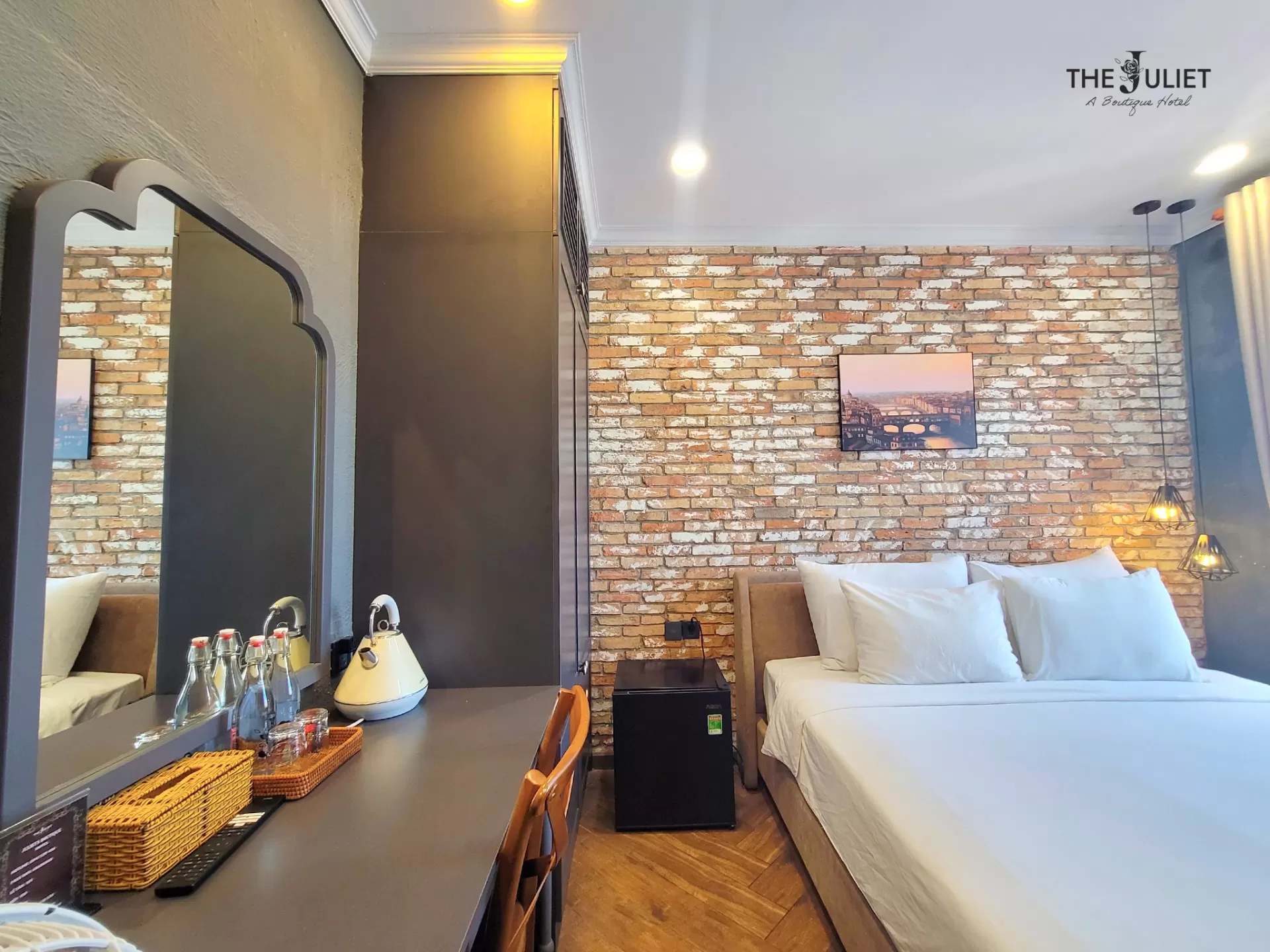 V401 - DELUXE - HƯỚNG BIỂN