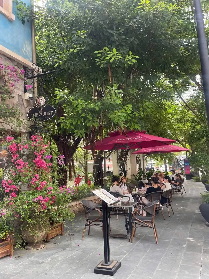 The Juliet coffee & desert